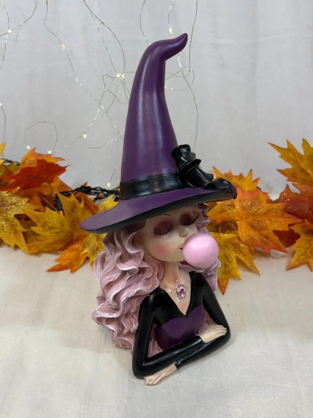 Halloween Chic Witch Blowing Bubble Gum Wearing Skull & Bow Statue New Decor New